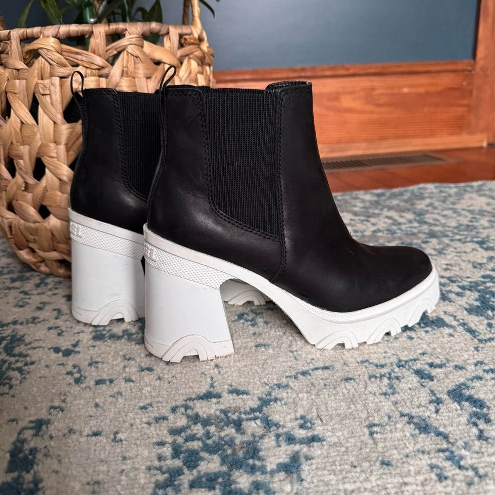Sorel Brex Heel Chelsea Boots